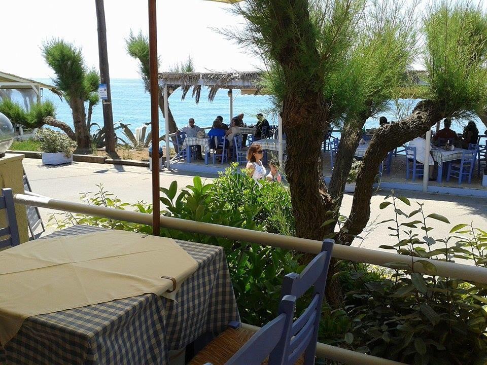 Akrogiali Kyparissia Exterior photo